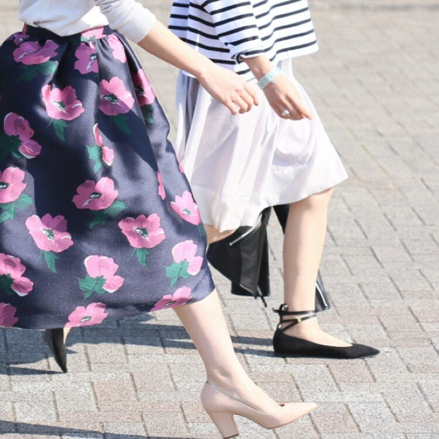 IENA(イエナ)の【新品タグ付】IENA フラワージャガードスカート レディースのスカート(ひざ丈スカート)の商品写真