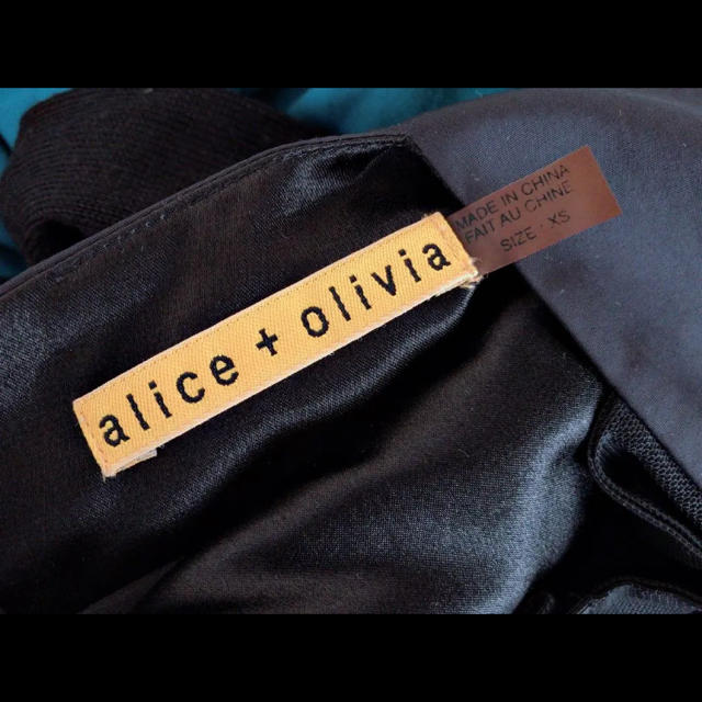 Alice and Olivia 黒 ワンピース