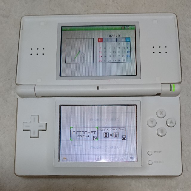 ニンテンドーDS(ニンテンドーDS)のニンテンドーDS Lite ホワイト エンタメ/ホビーのゲームソフト/ゲーム機本体(携帯用ゲーム機本体)の商品写真