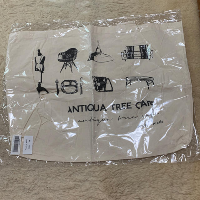 antiqua(アンティカ)のantiqua ノベルティトートバック エンタメ/ホビーのコレクション(ノベルティグッズ)の商品写真