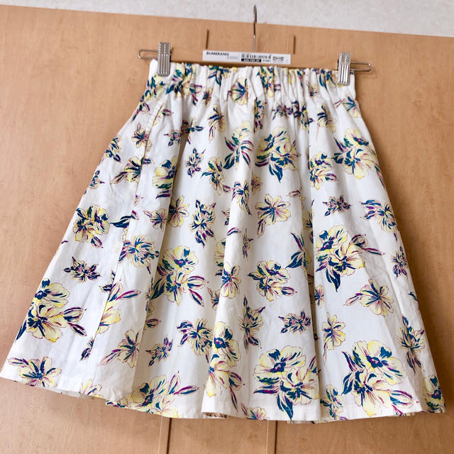 LOWRYS FARM(ローリーズファーム)のローリーズファーム 花柄スカート lowrysfarm レディースのスカート(ひざ丈スカート)の商品写真