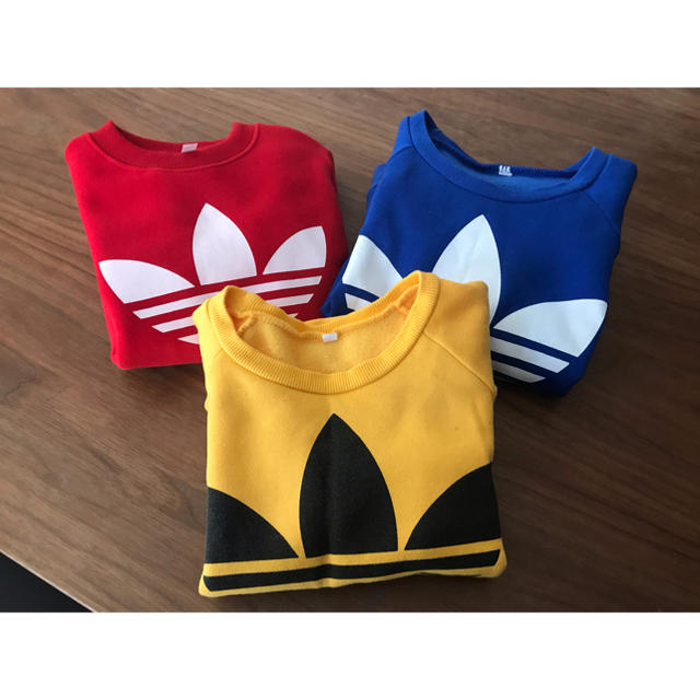 adidas(アディダス)のadidas originalsスウェット キッズ/ベビー/マタニティのキッズ服男の子用(90cm~)(Tシャツ/カットソー)の商品写真