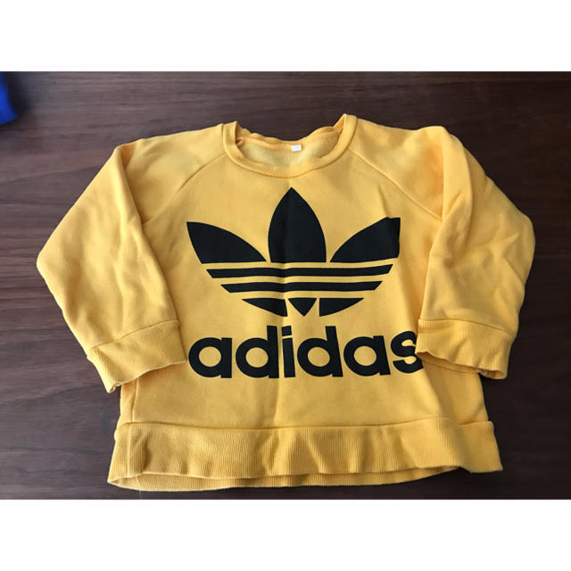 adidas(アディダス)のadidas originalsスウェット キッズ/ベビー/マタニティのキッズ服男の子用(90cm~)(Tシャツ/カットソー)の商品写真