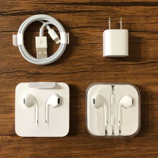 アップル(Apple)のApple純正イヤホン2個セットとおまけあり(ヘッドフォン/イヤフォン)