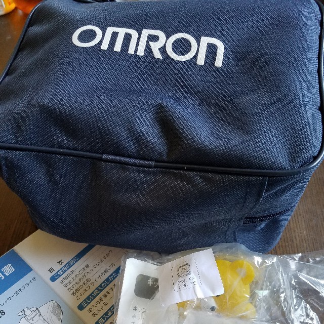 OMRON(オムロン)の新品　未使用　未開封　OMRONネブライザー　吸入気 その他のその他(その他)の商品写真