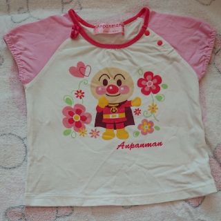 アンパンマン(アンパンマン)のpopoさま専用●○95○アンパンマン半袖Tシャツ お花 空 黒キティ(Tシャツ/カットソー)