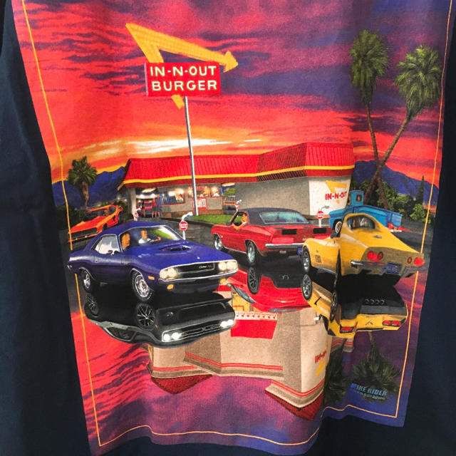 adidas(アディダス)のIN-N-OUT burger インアウトバーガー Tシャツ S メンズのトップス(Tシャツ/カットソー(七分/長袖))の商品写真