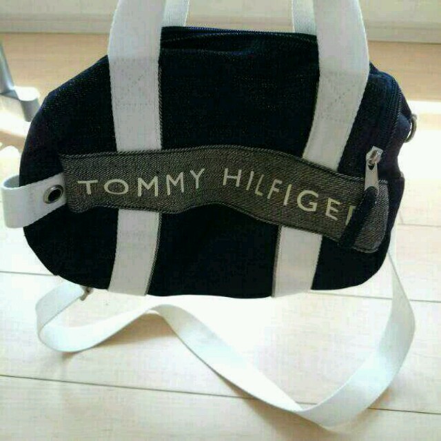 TOMMY HILFIGER(トミーヒルフィガー)の3100円☆トミー バッグ レディースのバッグ(ショルダーバッグ)の商品写真