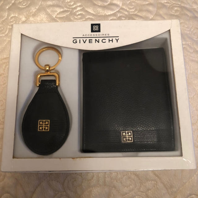 GIVENCHY(ジバンシィ)のGIVENCHY財布とキーリングのセット メンズのファッション小物(折り財布)の商品写真