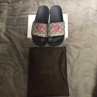 グッチ(Gucci)のグッチアニマル柄サンダルムーラ様専用(サンダル)