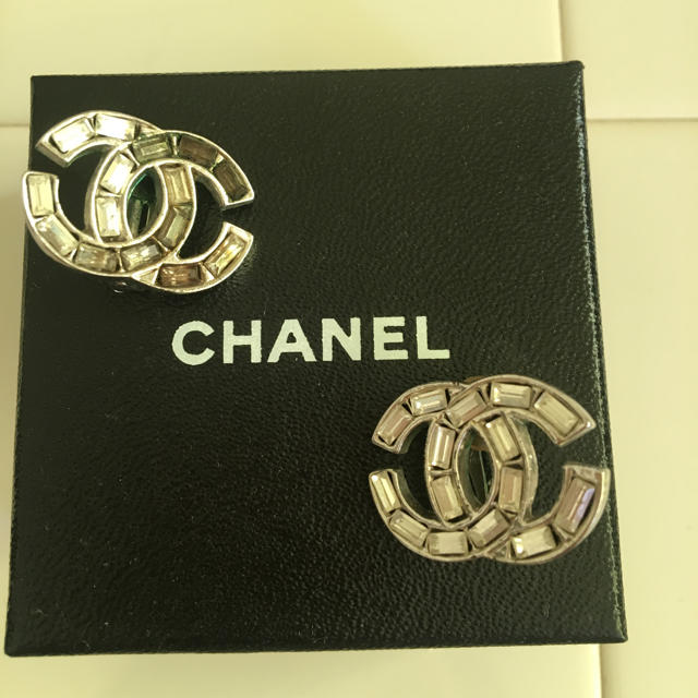 CHANEL イヤリング