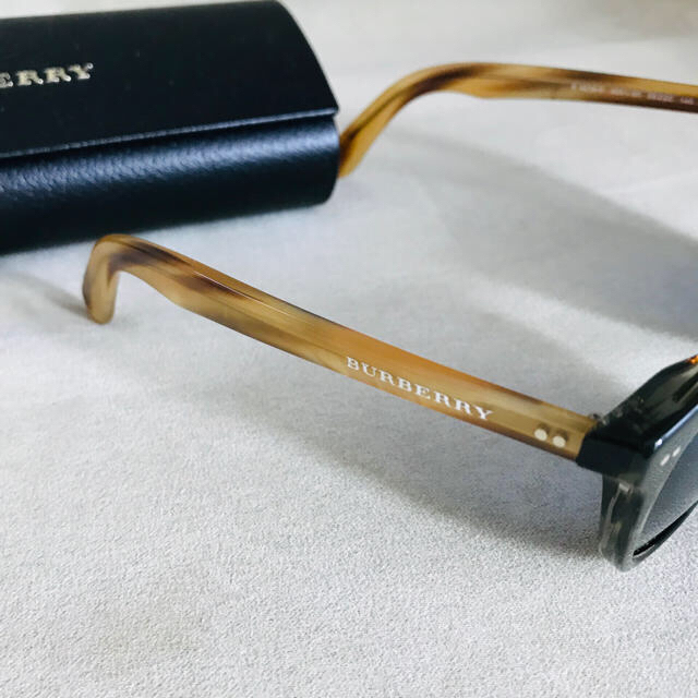 BURBERRY(バーバリー)のBurberry サングラス レディースのファッション小物(サングラス/メガネ)の商品写真