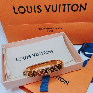 ルイヴィトン(LOUIS VUITTON)のルイヴィトン モノグラム カフ．ナノグラム ゴールドバングル(ブレスレット/バングル)