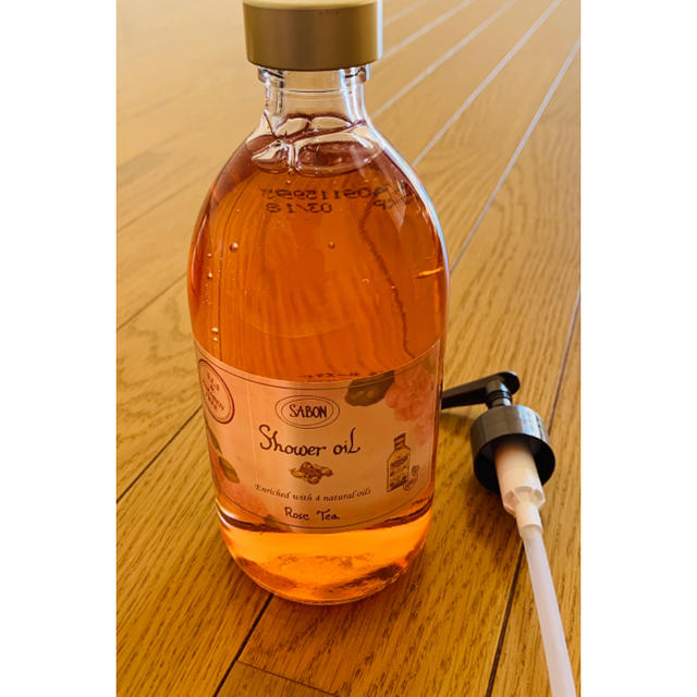 SABON(サボン)の【新品未開封】SABON シャワーオイル Rose tea コスメ/美容のボディケア(バスグッズ)の商品写真