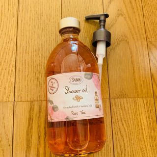 サボン(SABON)の【新品未開封】SABON シャワーオイル Rose tea(バスグッズ)