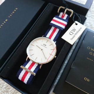 ダニエルウェリントン(Daniel Wellington)の【新品未使用】ダニエルウェリントン40㎜ホワイト×シルバー×3配色ナイロンベルト(腕時計(アナログ))