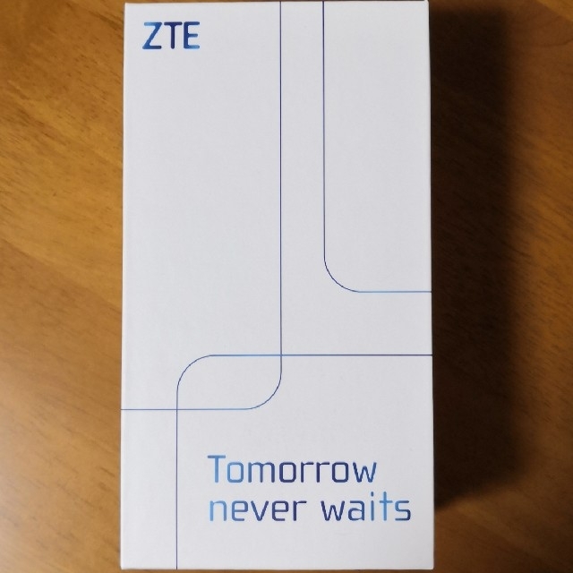 ANDROID(アンドロイド)のZTE Blade s6 シルバー スマホ/家電/カメラのスマートフォン/携帯電話(スマートフォン本体)の商品写真