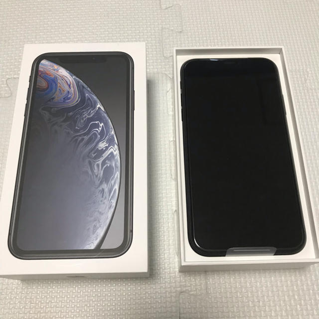 iPhone XR 128GB ブラック ホワイト二台