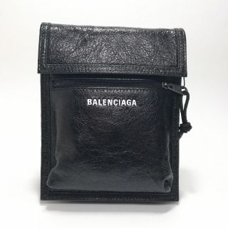 バレンシアガ(Balenciaga)のEXPLORER POUCH STRAP IN BLACK(ボディーバッグ)