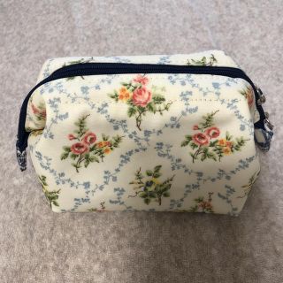 ローラアシュレイ(LAURA ASHLEY)のLAURA ASHLEY(ローラアシュレイ) ミニポーチ(ポーチ)