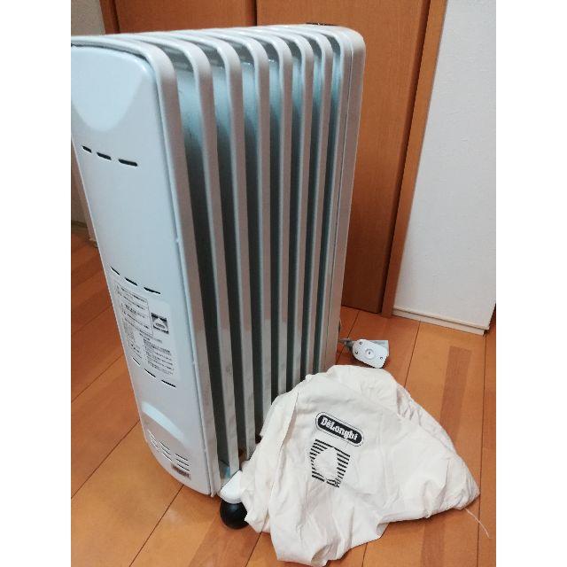 DeLonghi(デロンギ)のオイルヒーター JRE0812 スマホ/家電/カメラの冷暖房/空調(オイルヒーター)の商品写真