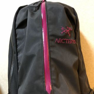 ARC'TERYX(バッグパック/リュック ・ レッド/赤色系)のフリマ ARC'TERYX(バッグパック/リュック ・ レッド/赤色系)のフリマ