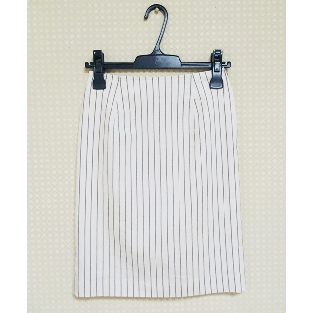 URBAN RESEARCH(アーバンリサーチ)のアーバンリサーチストライプタイトスカート レディースのスカート(ひざ丈スカート)の商品写真