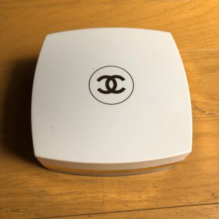 シャネル(CHANEL)のココマドモアゼルフレッシュボディーパウダー(ボディクリーム)