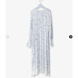 フィーニー(PHEENY)のPHEENY NYC PRINTED BACK OPEN DRESS アイボリー(ロングワンピース/マキシワンピース)