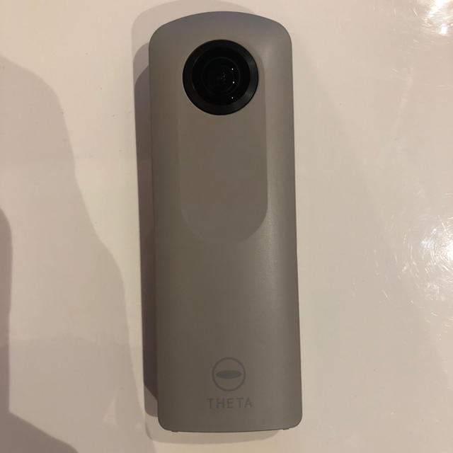 RICOH(リコー)のRICOH THETA SC スマホ/家電/カメラのカメラ(コンパクトデジタルカメラ)の商品写真