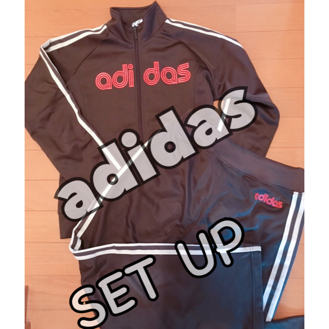 adidas(アディダス)のadidasのセットアップジャージ ブラウン ライン Sサイズ レディースのレディース その他(セット/コーデ)の商品写真