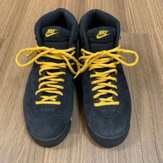 ナイキ(NIKE)のNIKE ACG エアマグマ ネイビー/イエロー(スニーカー)