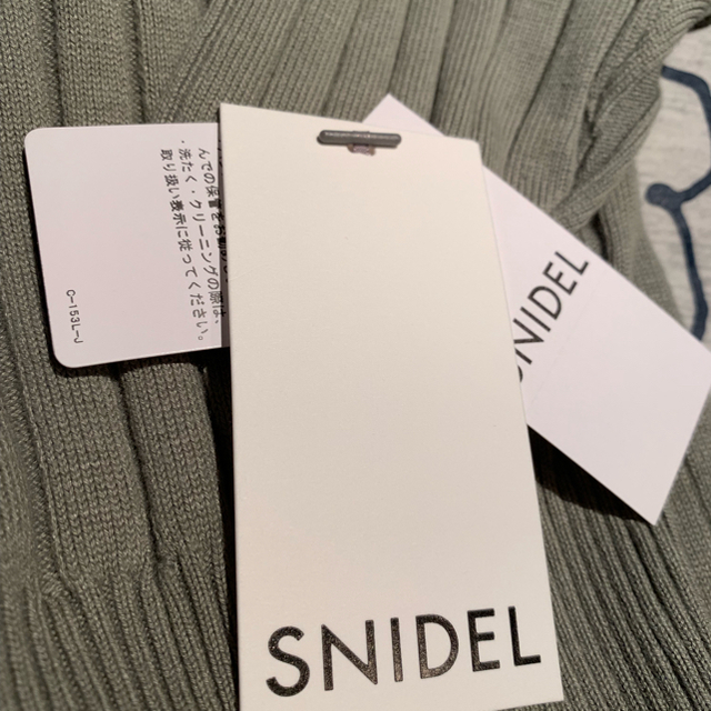 新品未使用☆snidel ワイドリブ前あきニットワンピース