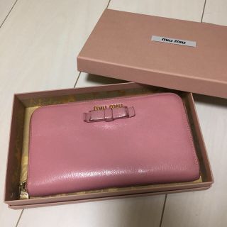 ミュウミュウ(miumiu)のmiumiu(ミュウミュウ)長財布☆ピンク(財布)