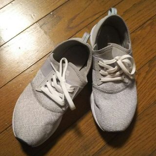 ニューバランス(New Balance)のスニーカー(スニーカー)