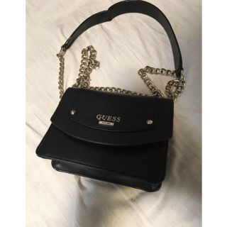 ゲス(GUESS)のGUESS ショルダーバッグ 黒(ショルダーバッグ)