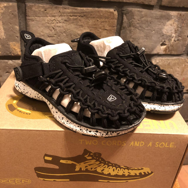 KEEN(キーン)のやすちゃん様 専用 キッズ/ベビー/マタニティのキッズ靴/シューズ(15cm~)(サンダル)の商品写真