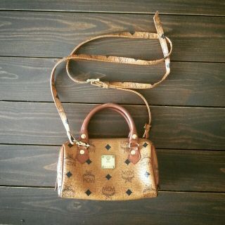 エムシーエム(MCM)のMCM ミニショルダーbag(ショルダーバッグ)