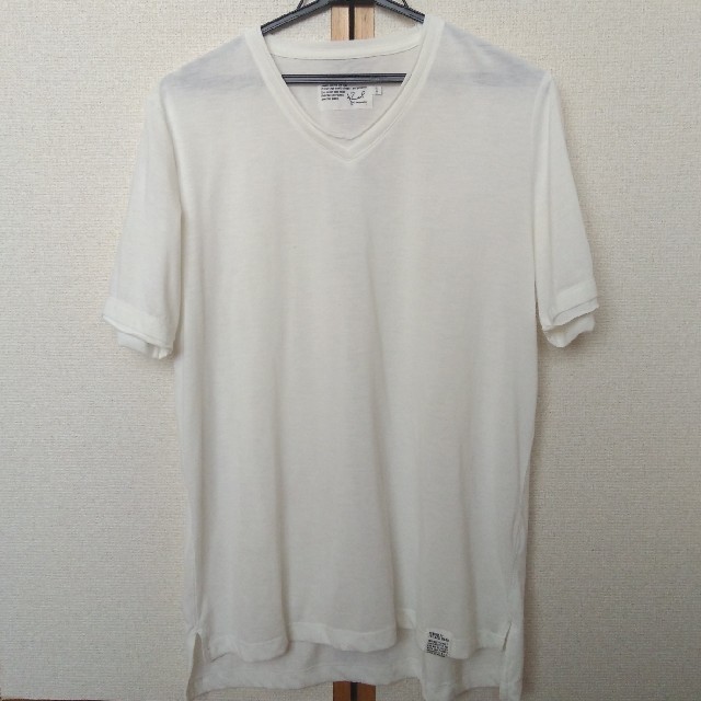 AZUL by moussy(アズールバイマウジー)の【AZUL】Tシャツ Lサイズ white メンズのトップス(Tシャツ/カットソー(半袖/袖なし))の商品写真