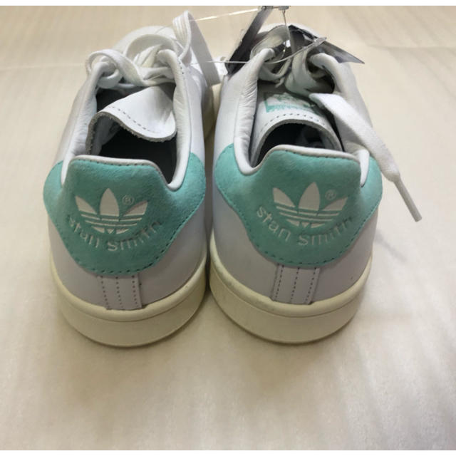 adidas(アディダス)の新品 adidas STAN SMITH アディダス スタンスミス レディース レディースの靴/シューズ(スニーカー)の商品写真