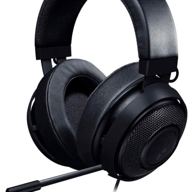 LAZER(レイザー)の☆新品未開封☆Razer Kraken Pro V2 Black Oval  エンタメ/ホビーのゲームソフト/ゲーム機本体(その他)の商品写真