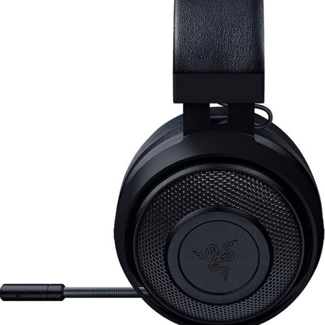 LAZER(レイザー)の☆新品未開封☆Razer Kraken Pro V2 Black Oval  エンタメ/ホビーのゲームソフト/ゲーム機本体(その他)の商品写真