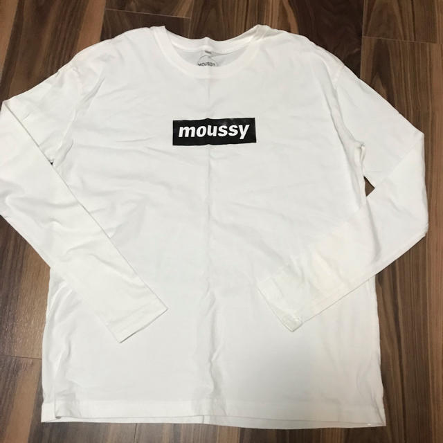 moussy(マウジー)のmoussy ロンT 白  レディースのトップス(Tシャツ(長袖/七分))の商品写真
