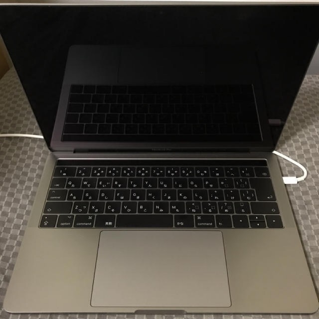 MacBook Pro 2018 おまけ付き