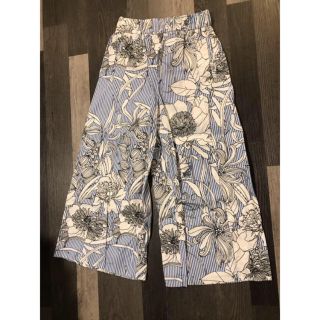 ザラ(ZARA)のzara フラワー ワイドパンツ ストライプ(カジュアルパンツ)