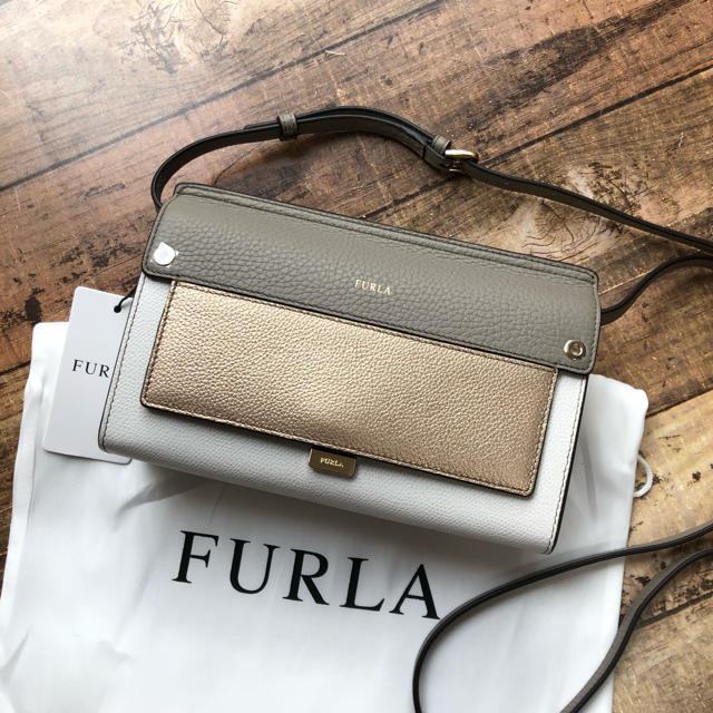 FURLA ショルダーウォレット ショルダーバッグ