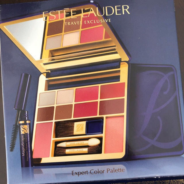 Estee Lauder(エスティローダー)のESTEE LAUDER colour palette(新品未使用) コスメ/美容のキット/セット(コフレ/メイクアップセット)の商品写真