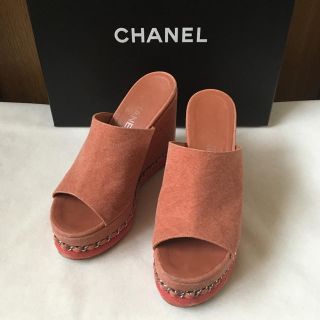 シャネル(CHANEL)の（専用です）(サンダル)