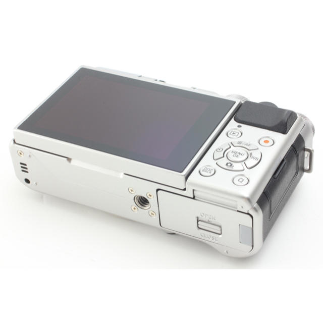 ✨新品未使用品✨1年間の保証付⭐︎FUJIFILM X-A3 レンズキット ✨新品未使用品✨1年間の保証付⭐︎FUJIFILM X-A3 レンズキット