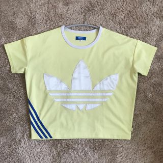 アディダス(adidas)のadidas Tシャツ(Tシャツ(半袖/袖なし))